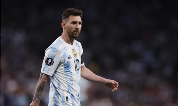 超2吨! 深圳一居民楼内藏了434箱烟花爆竹!